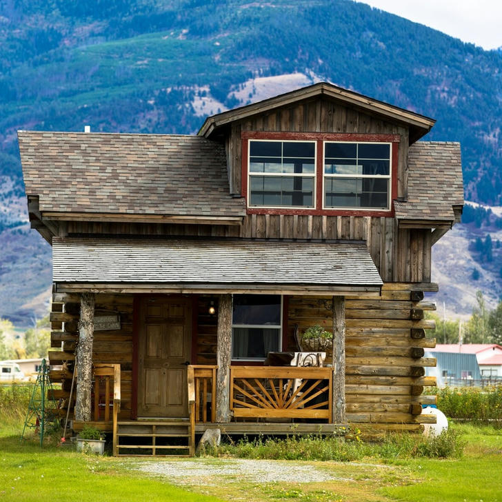 Take a Peek Inside the Lost Antler Cabin in Paradise!