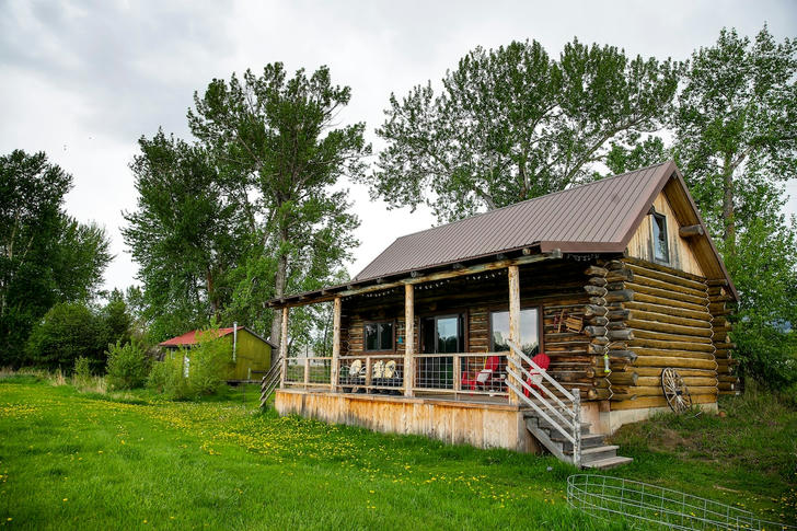 Rustic cabin