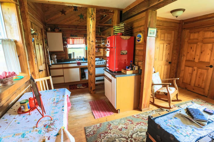 Antler cabin kitchen