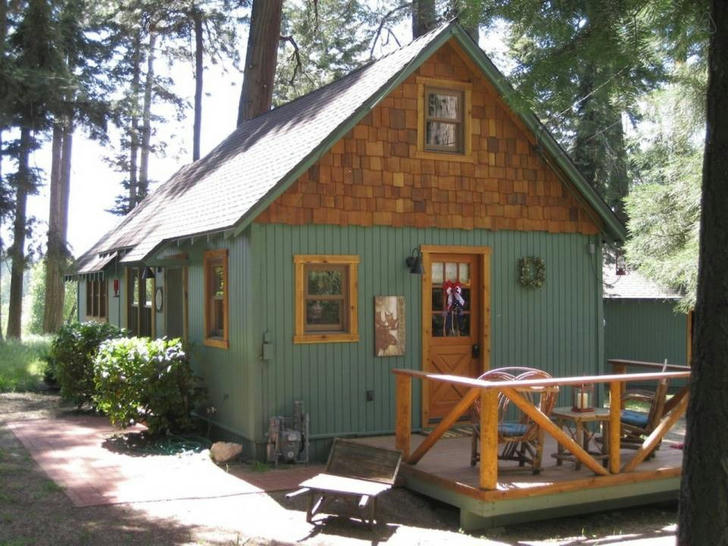 Log cabin