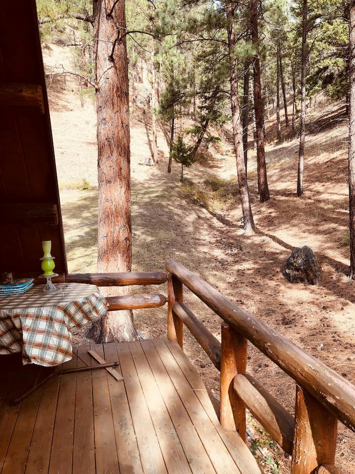 picture of the balcony of the cabin